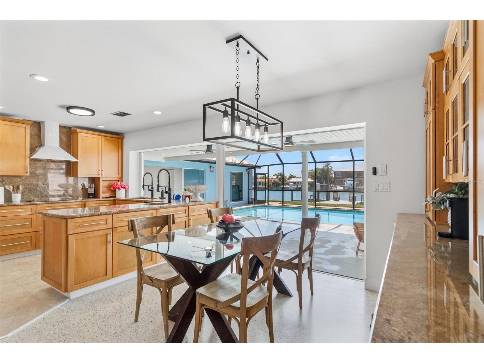 11900 7th Street E Treasure Island FL 33706 TB8499032 image6