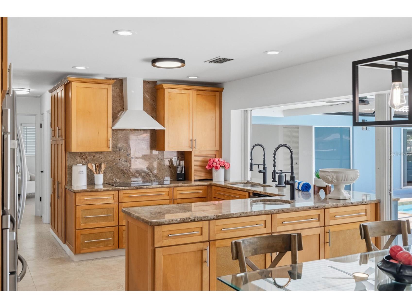 11900 7th Street E Treasure Island FL 33706 TB8499032 image8