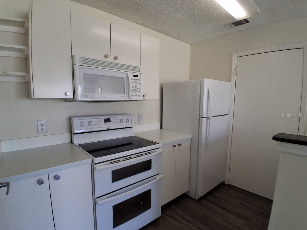 11901 4th Street N #11206 Saint Petersburg FL 33716 TB8432214 image5