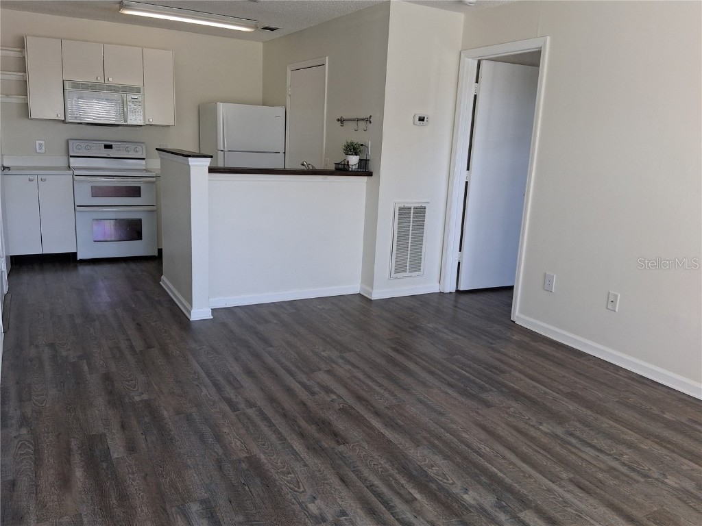 11901 4th Street N #11206 Saint Petersburg FL 33716 TB8432214 image8