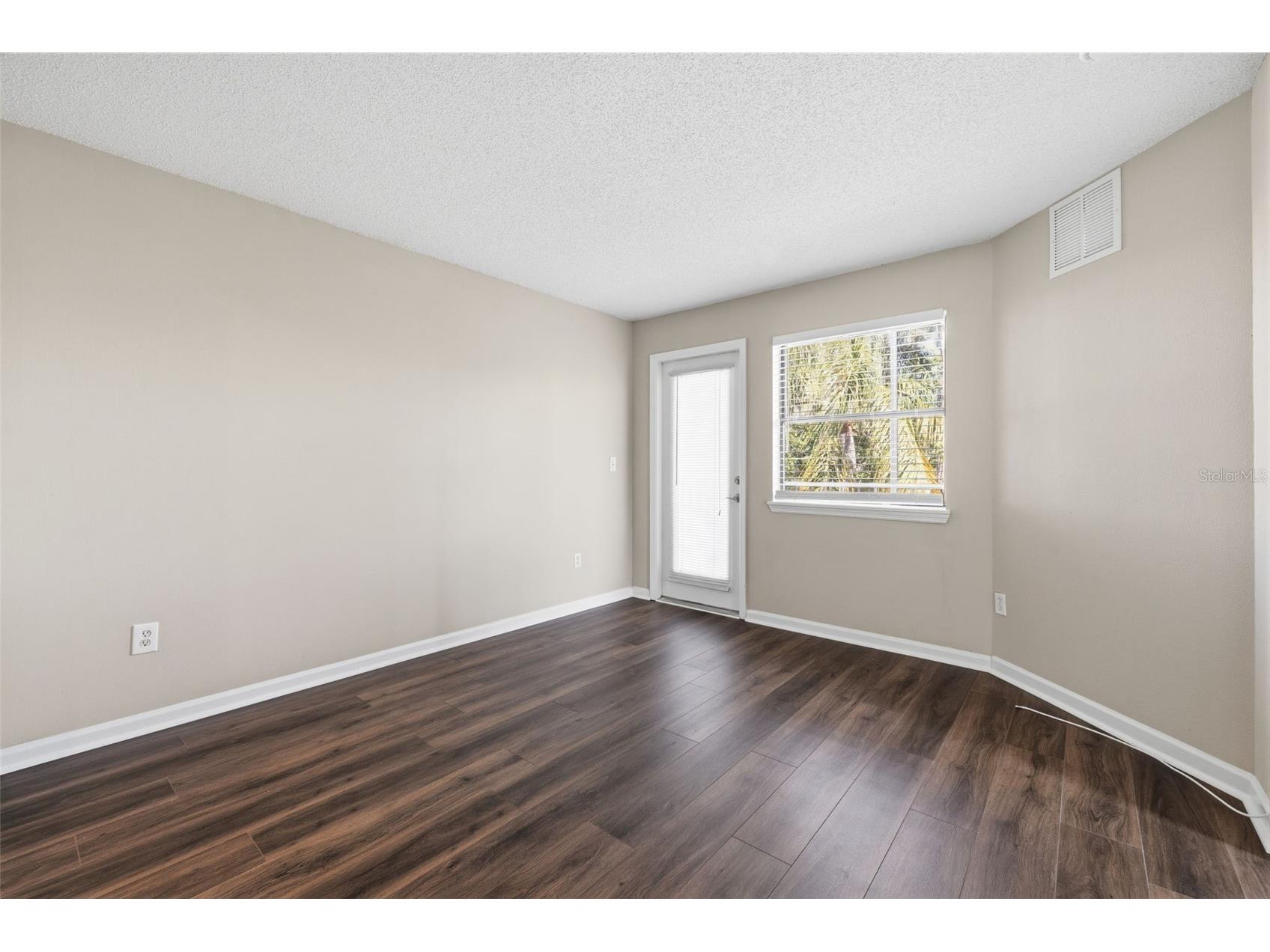 11901 4th Street N #11209 Saint Petersburg FL 33716 TB8485478 image10