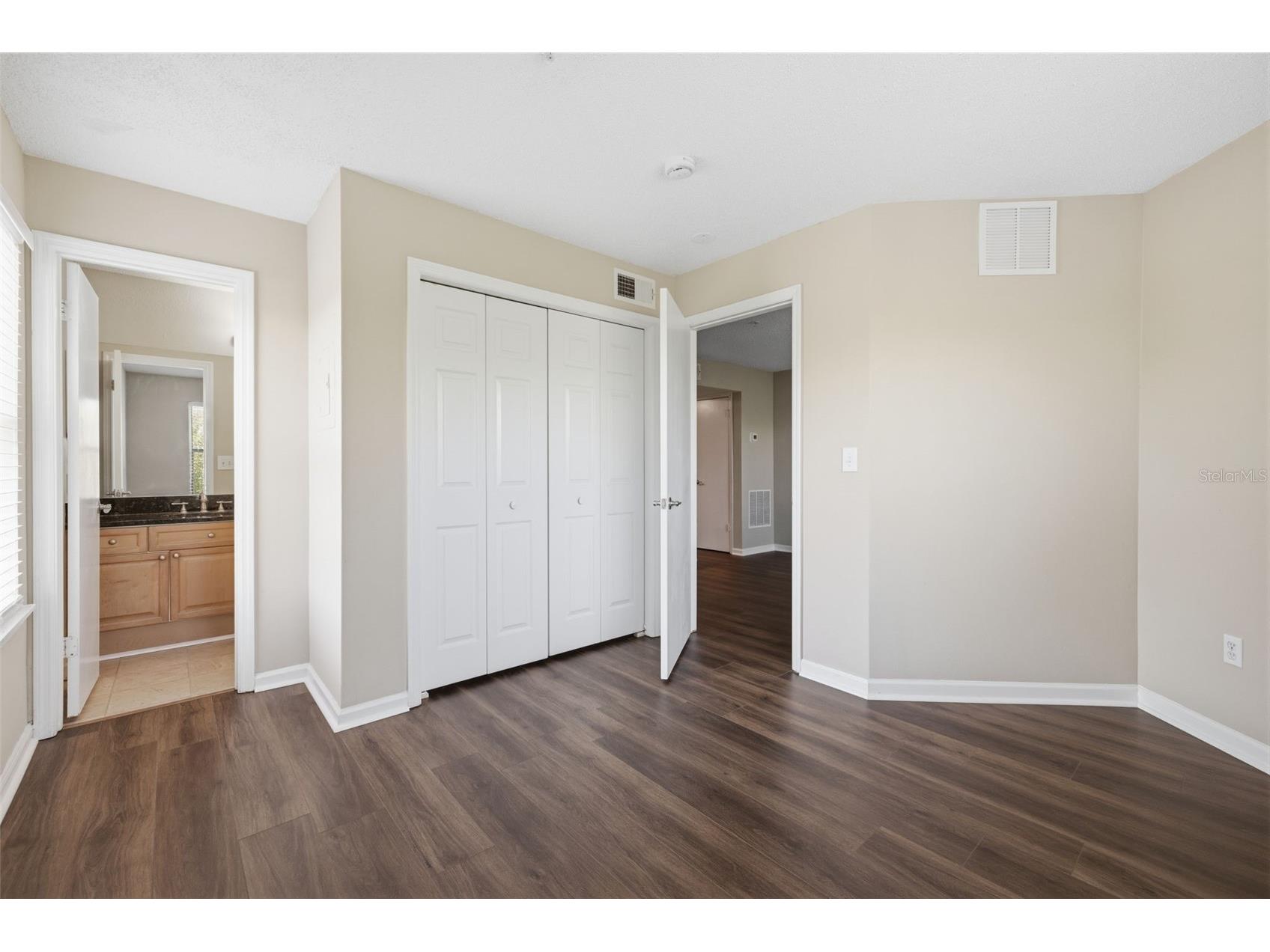 11901 4th Street N #11209 Saint Petersburg FL 33716 TB8485478 image16