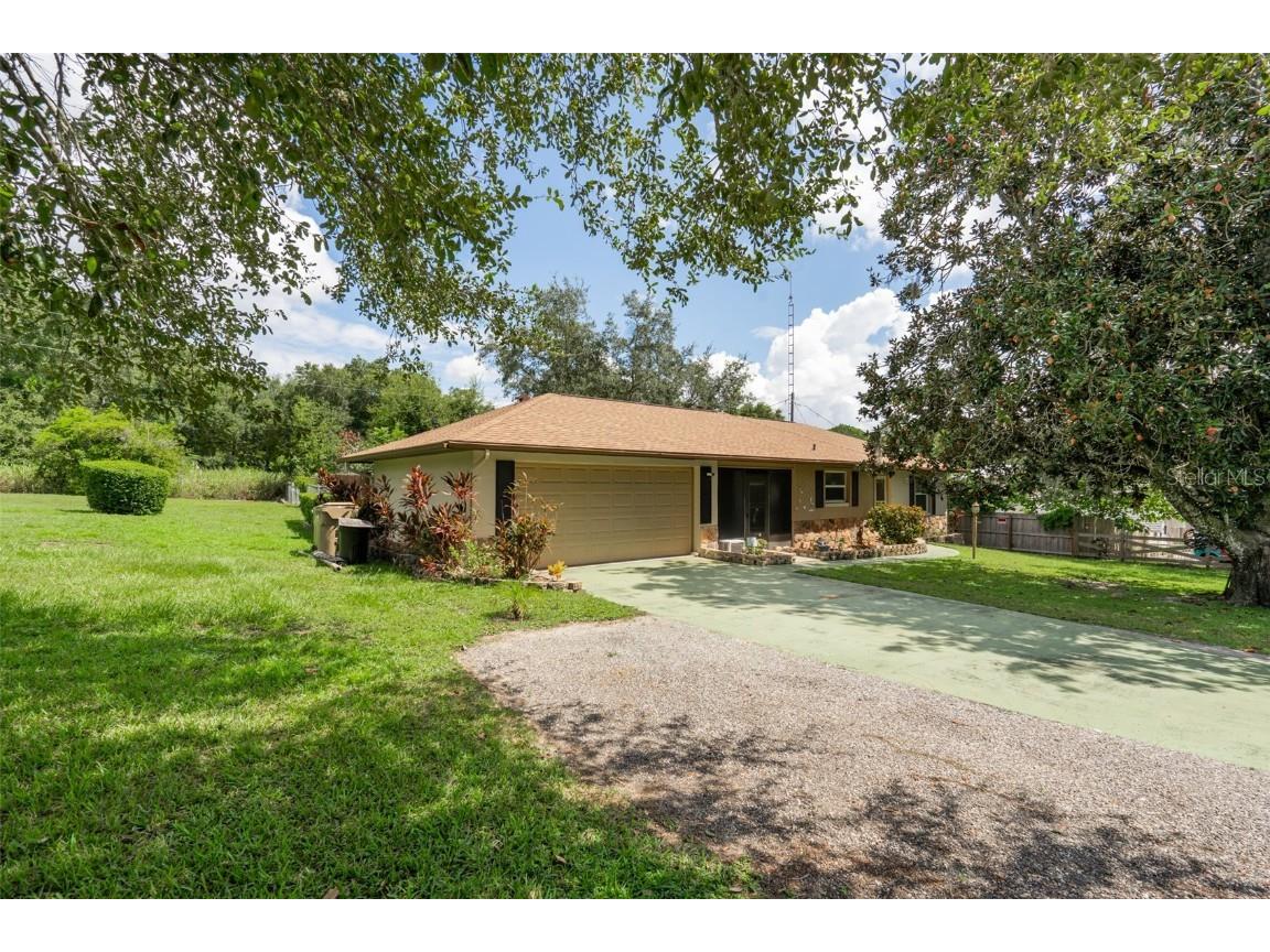 11901 Cypress Lane Clermont FL 34711 - LAKE LOUISA G5086409 image1