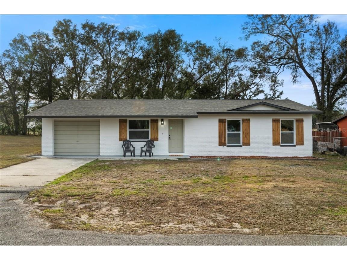 11901 Munbury Drive Dade City FL 33525 TB8342303 image1