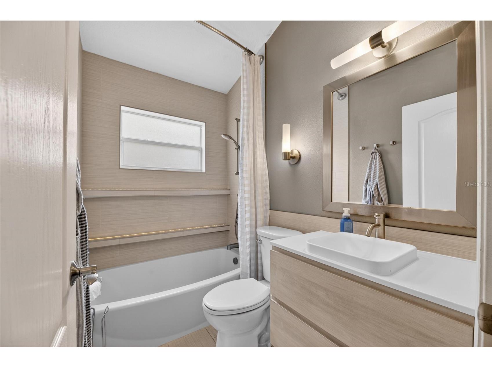 11901 Northumberland Drive Tampa FL 33626 TB8519005 image17
