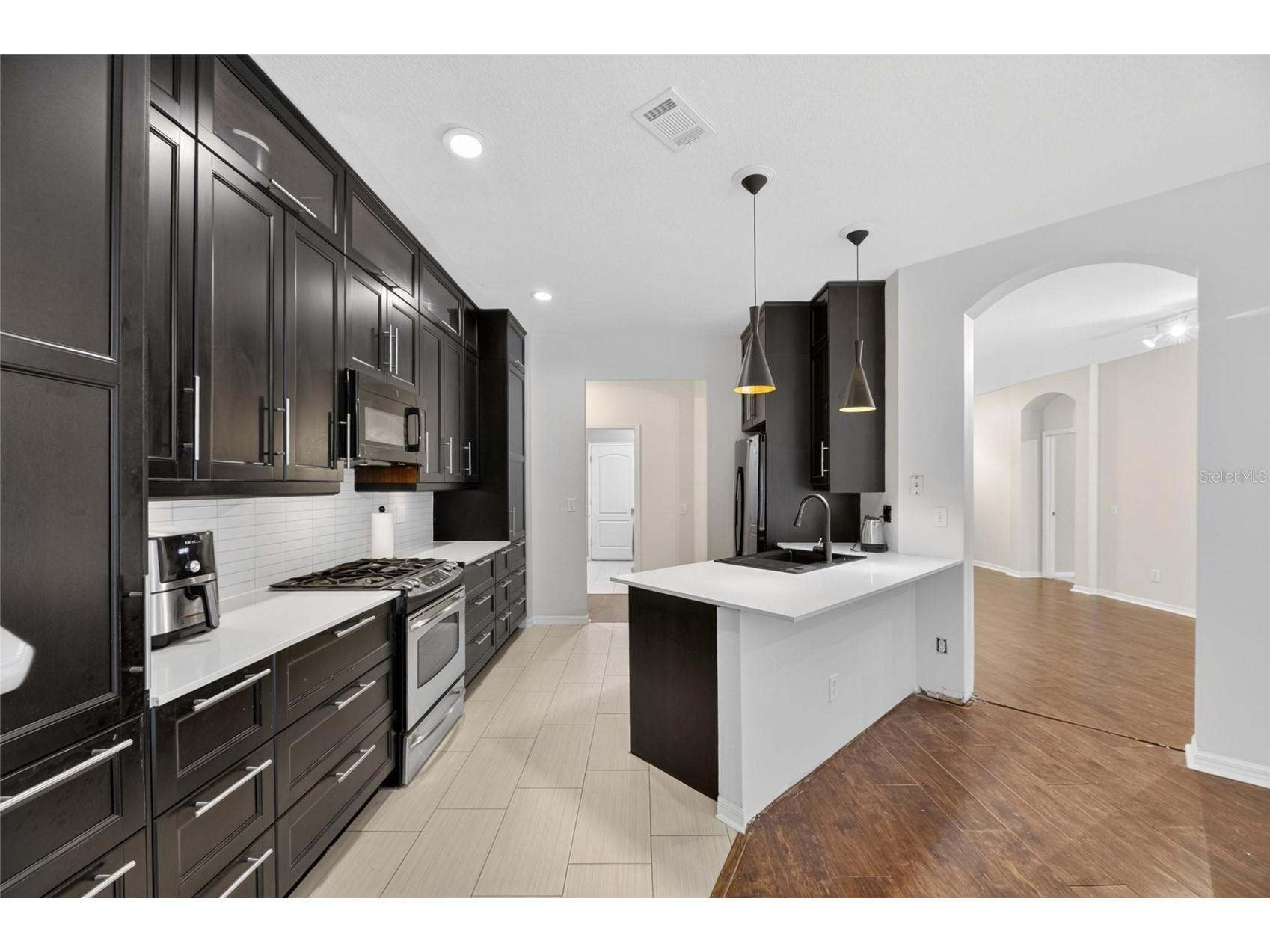 11901 Northumberland Drive Tampa FL 33626 TB8519005 image5