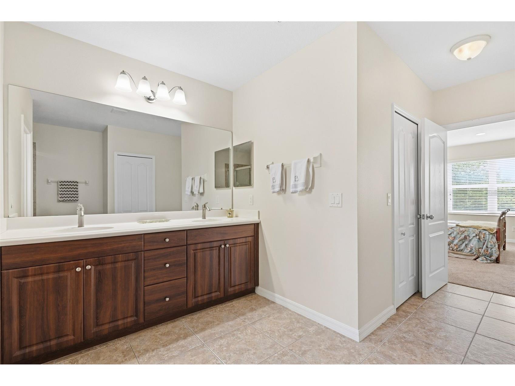 11904 Forest Park Circle Bradenton FL 34211 A4688356 image44