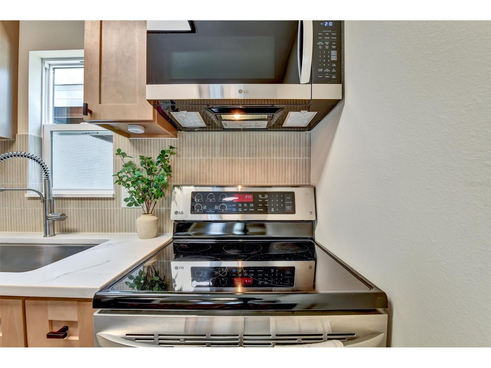 11906 Dietz Drive #22 Tampa FL 33626 TB8518537 image8