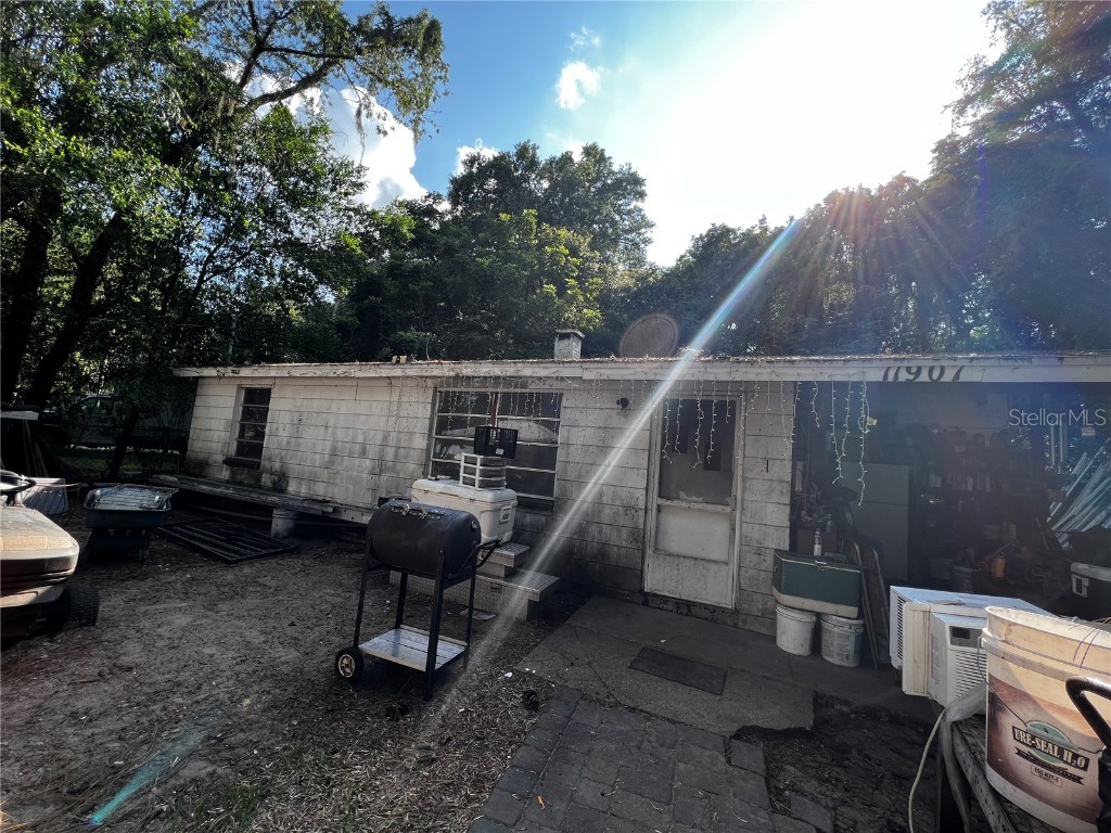 11907 Frontage Road Dade City FL 33525 T3454236 image1