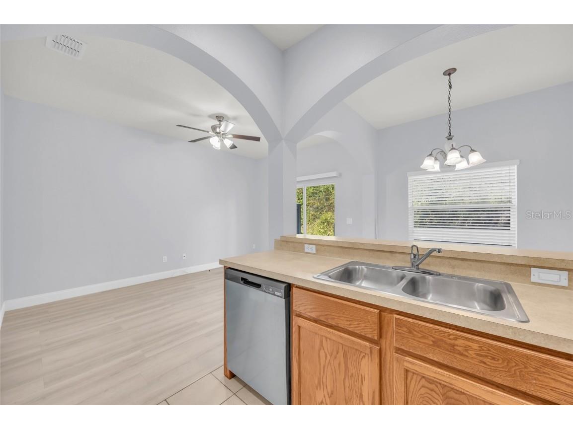 11907 Great Commission Way Orlando FL 32832 O6338778 image16