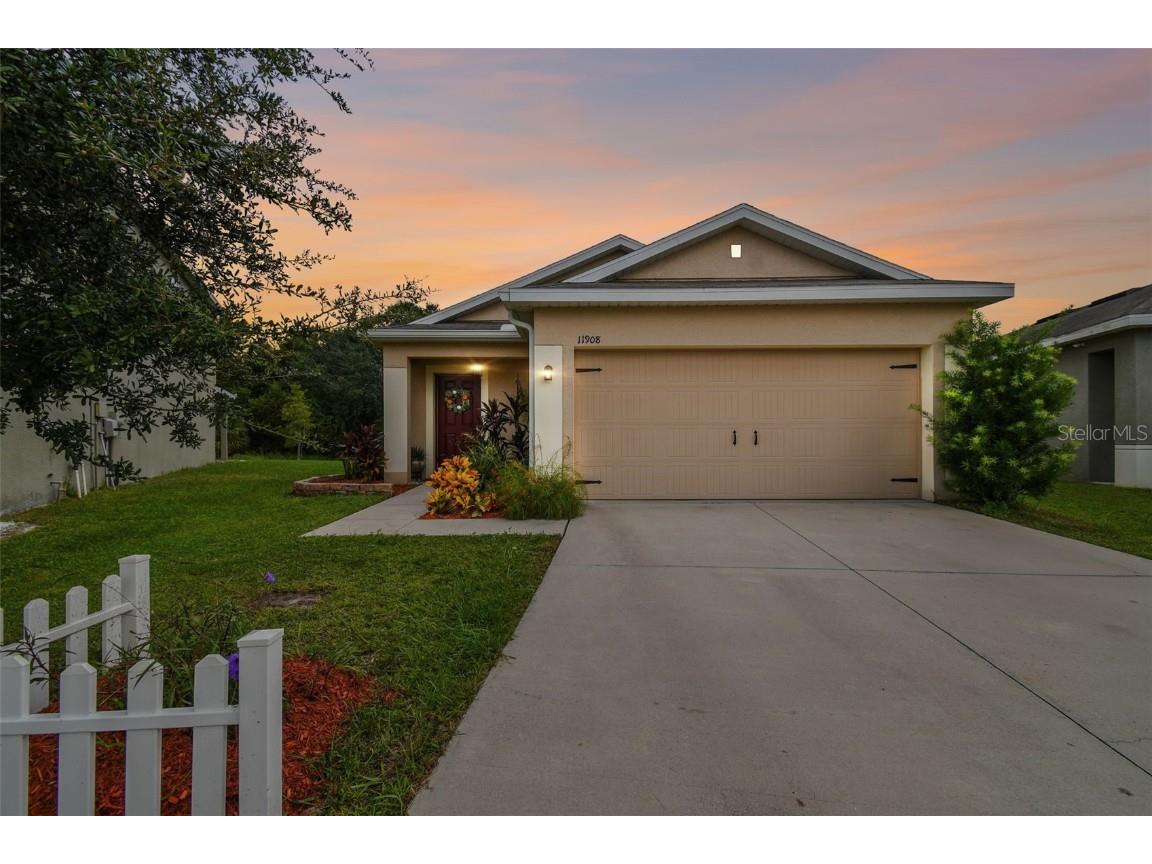 11908 Grand Kempston Drive Gibsonton FL 33534 U8215266 image1