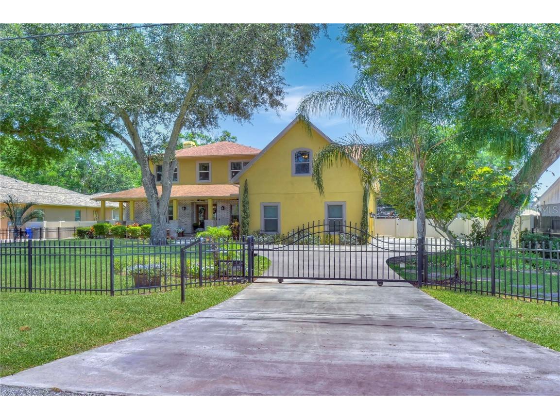 11909 Lake Ridge Road Tampa FL 33618 T3445891 image1