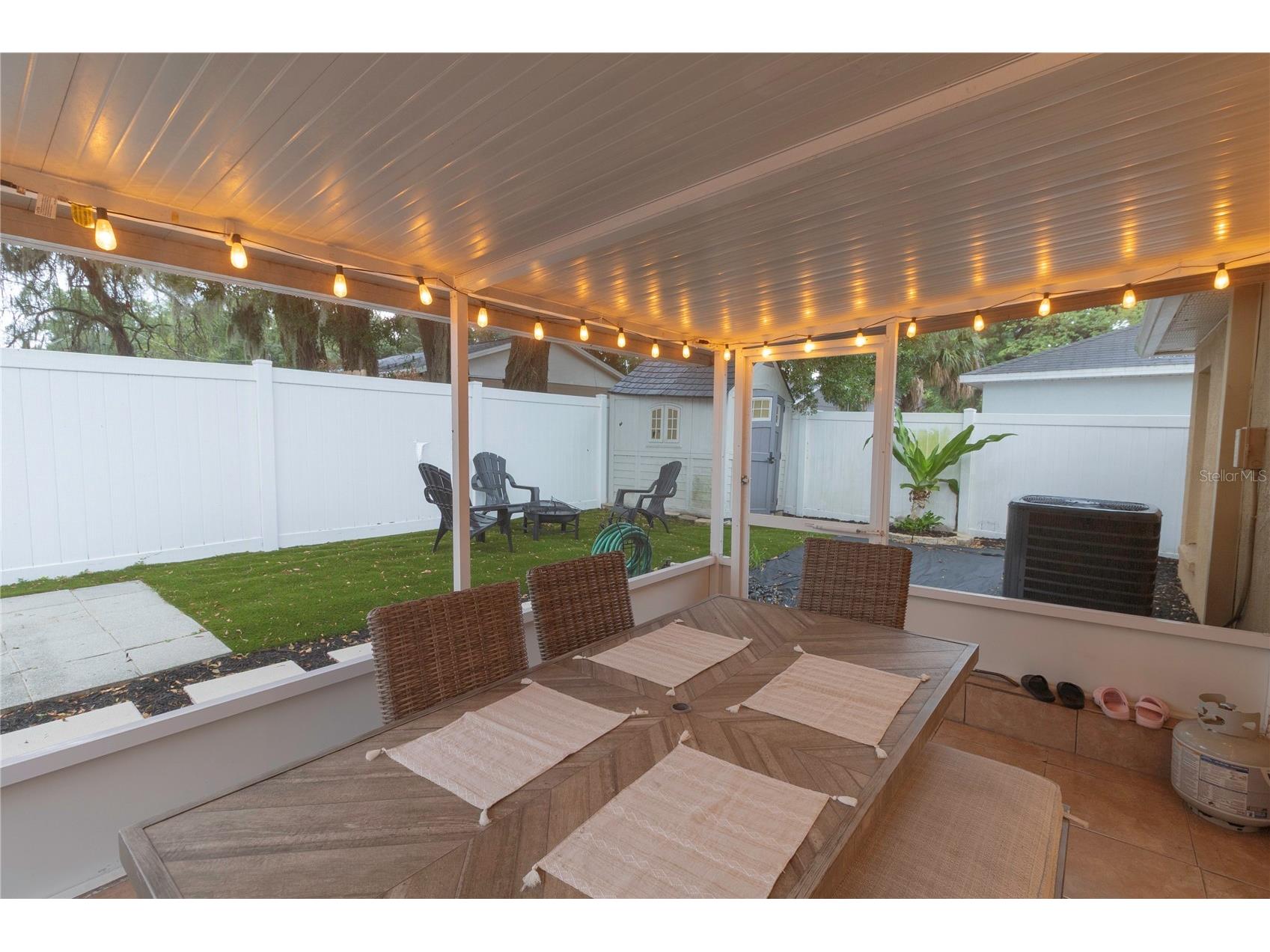 11910 Mango Groves Boulevard Seffner FL 33584 TB8512970 image18