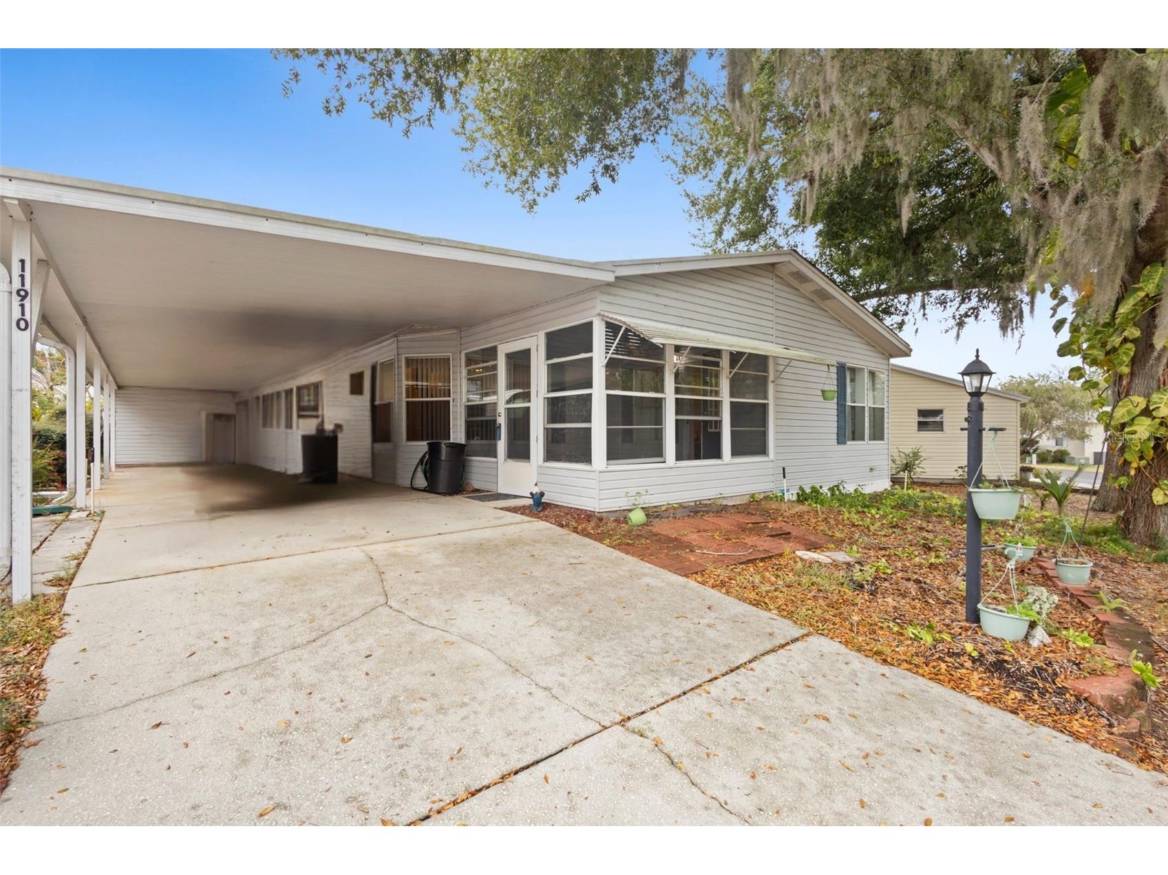 11910 Salina Way Leesburg FL 34788 - LAKE YALE V4946683 image1