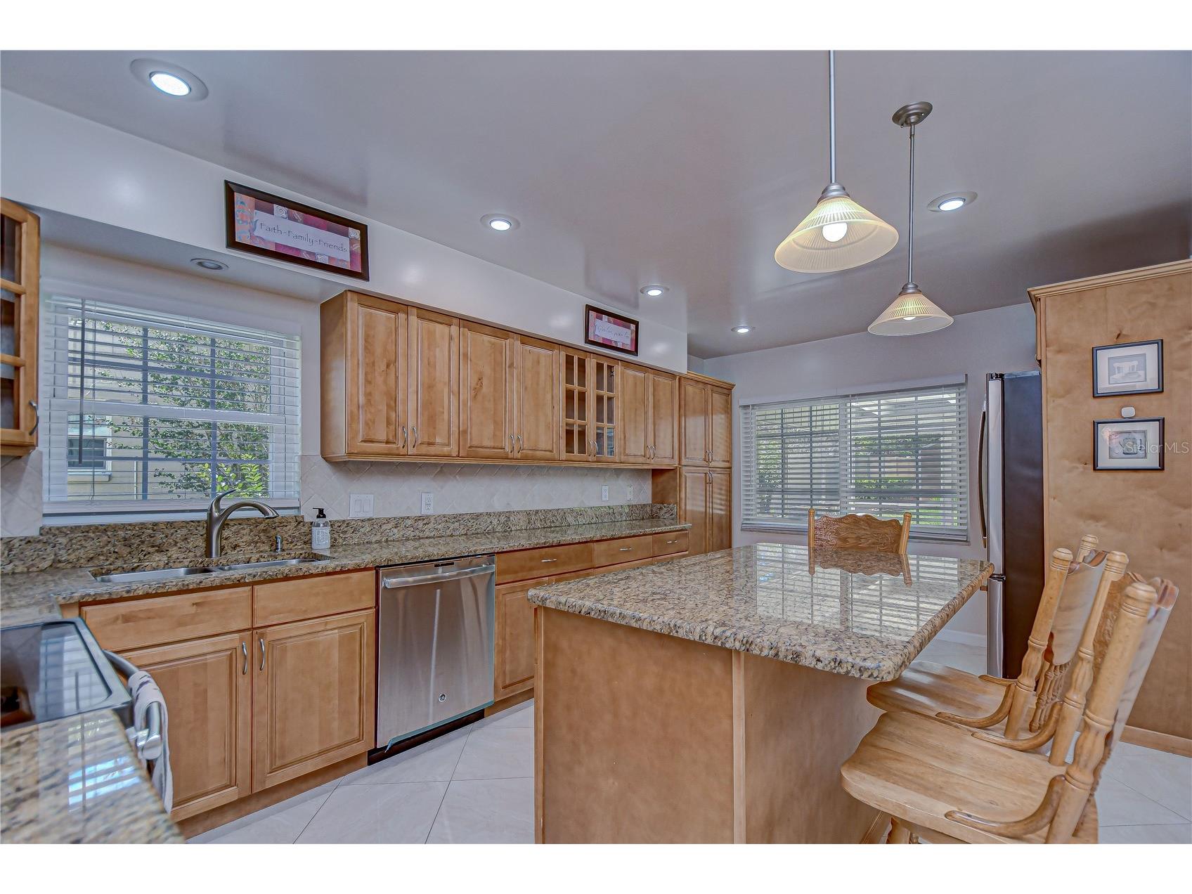 11912 Riverhills Drive Tampa FL 33617 TB8504355 image16