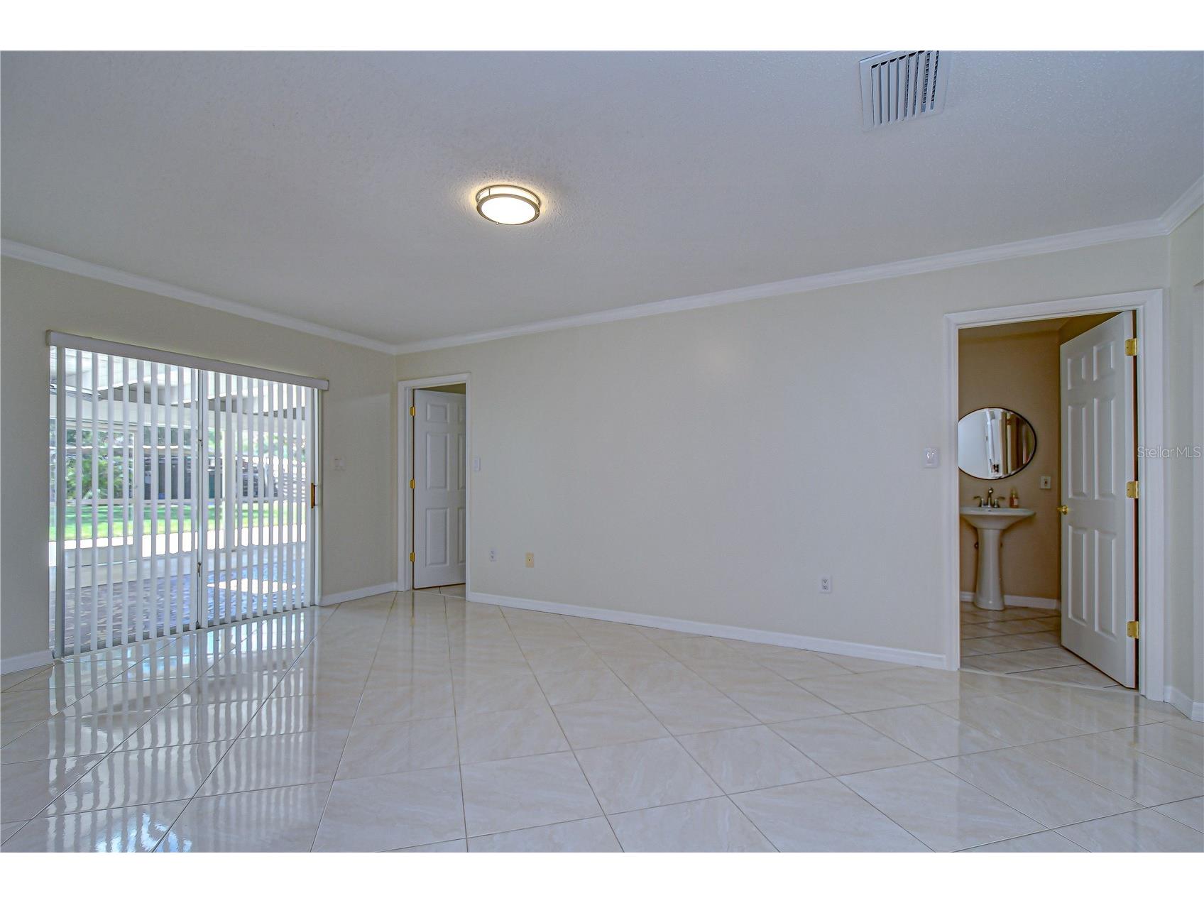 11912 Riverhills Drive Tampa FL 33617 TB8504355 image22