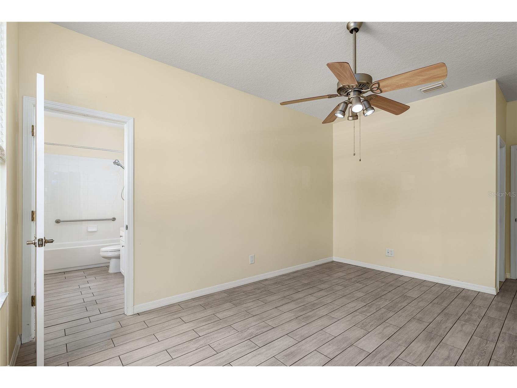 11919 55th Court E Parrish FL 34219 A4686141 image19