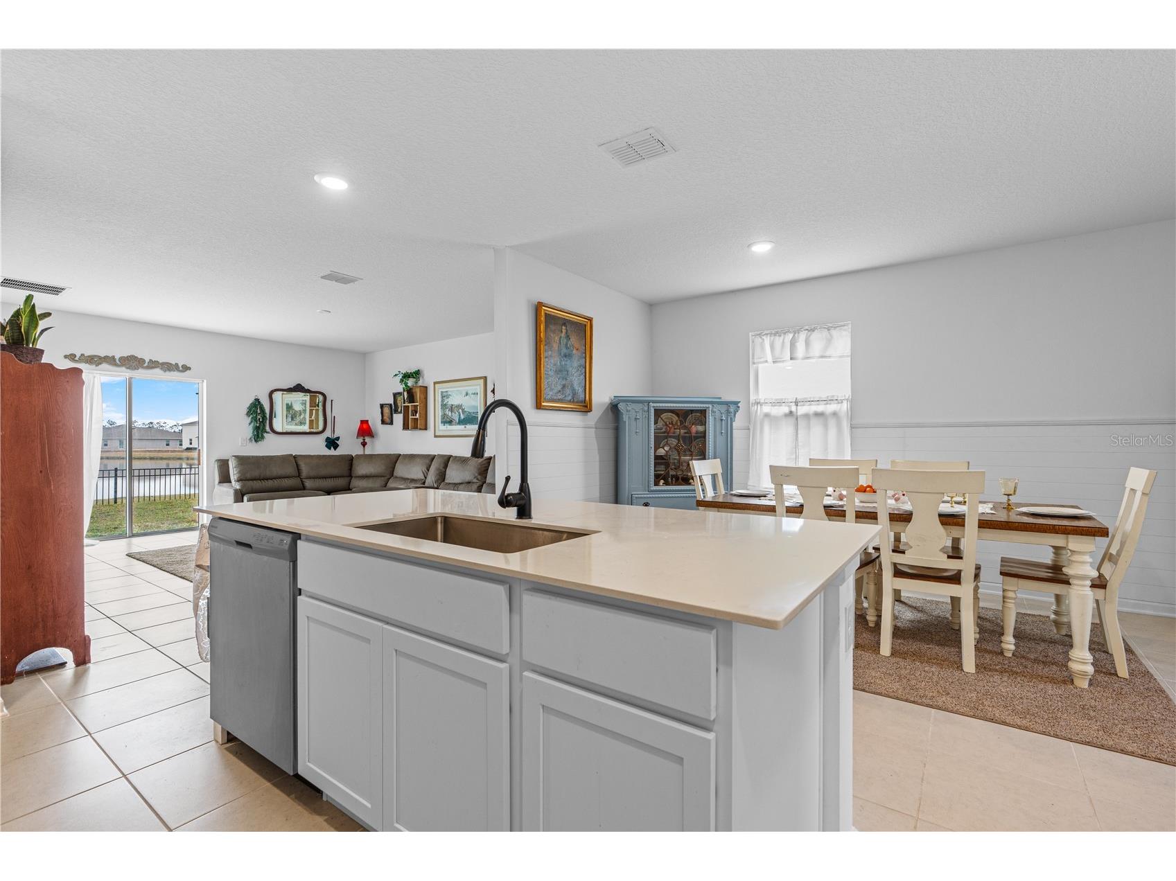 1192 Belle Isle Lane Daytona Beach FL 32124 V4947400 image13