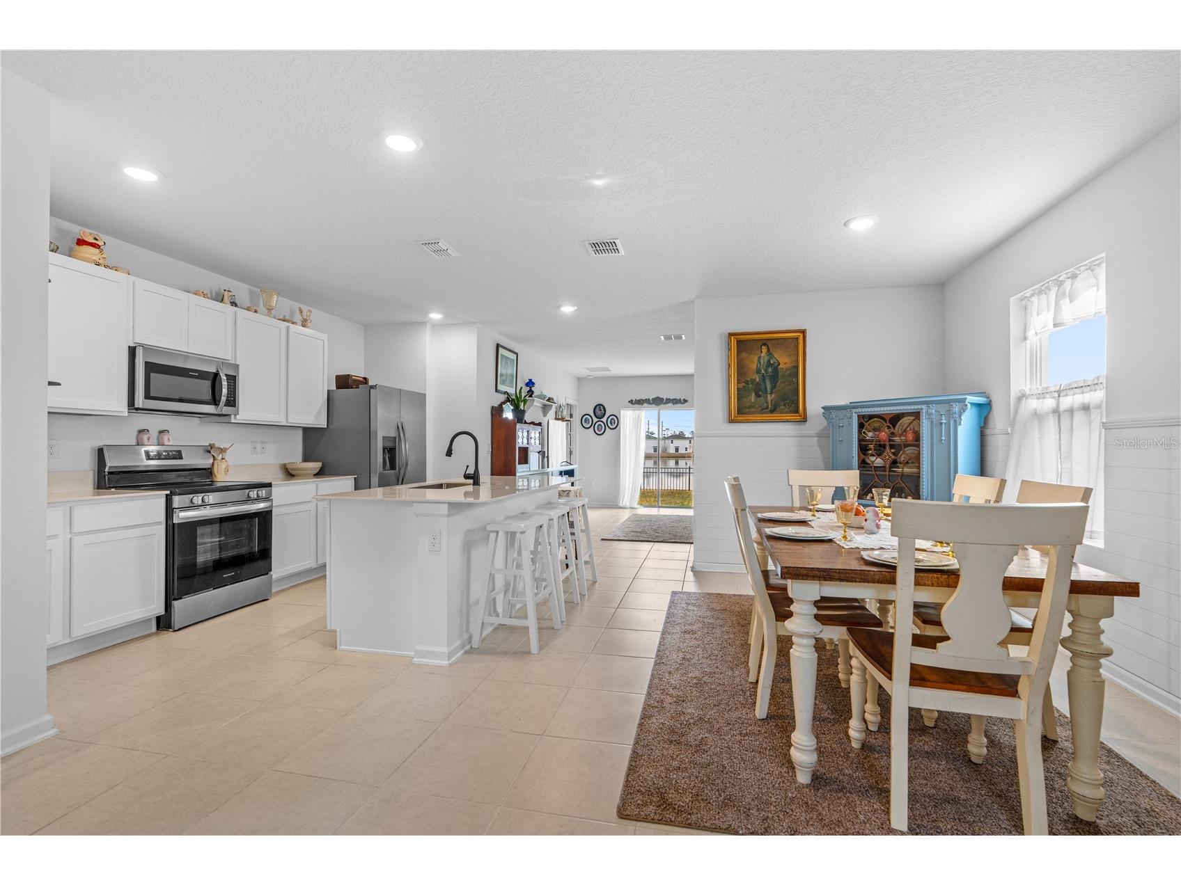 1192 Belle Isle Lane Daytona Beach FL 32124 V4947400 image3