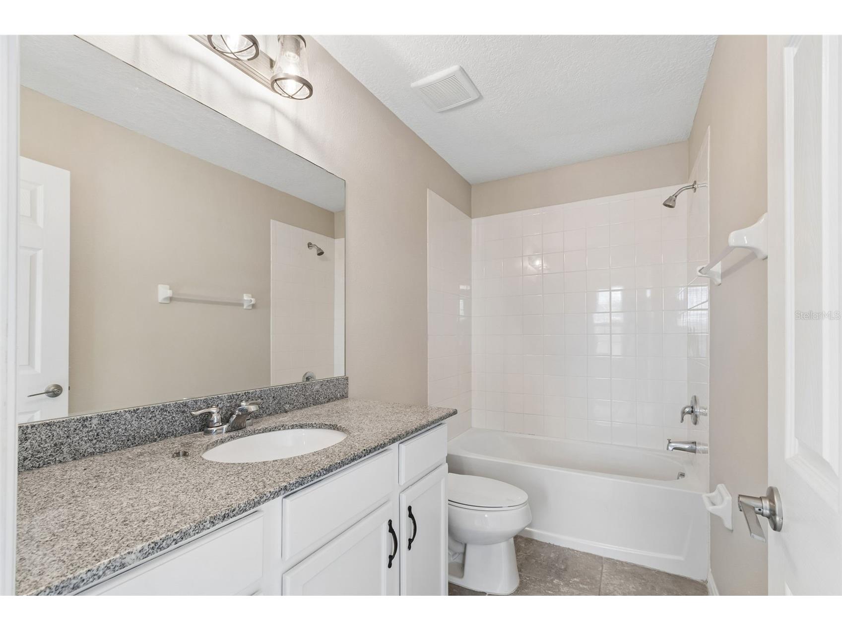 1192 Multiflora Loop Lutz FL 33558 TB8511796 image27