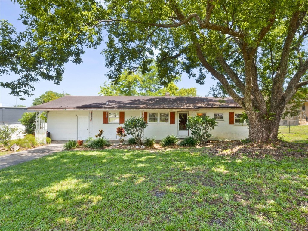 1192 W Lakeview Circle Altamonte Springs FL 32714 - LITTLE PEARL LAKE O6196320 image1