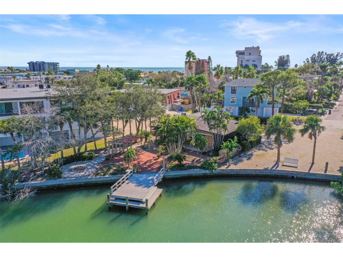11921 Lagoon Lane Treasure Island FL 33706 - BOCA CIEGA BAY TB8446047 image1