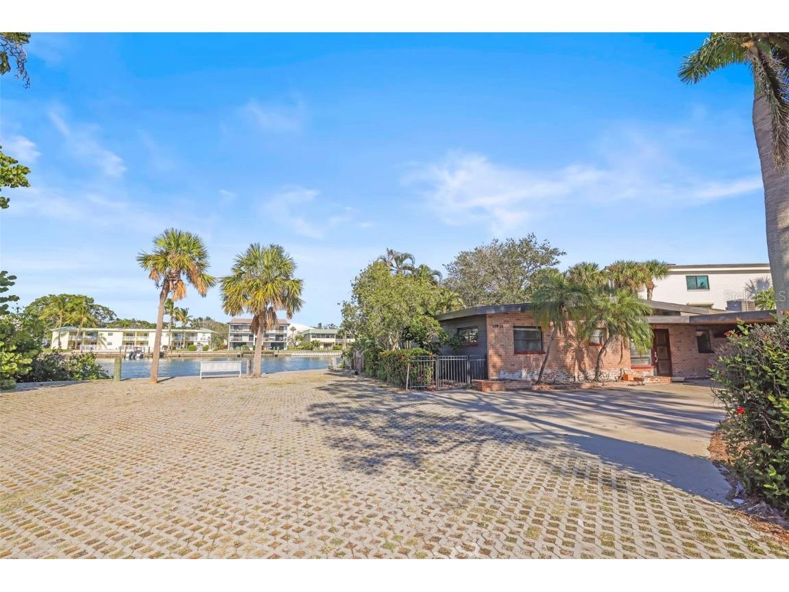 11921 Lagoon Lane Treasure Island FL 33706 - BOCA CIEGA BAY TB8446047 image6