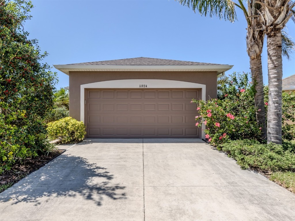 11924 Tempest Harbor Loop Venice FL 34292 N6138285 image1