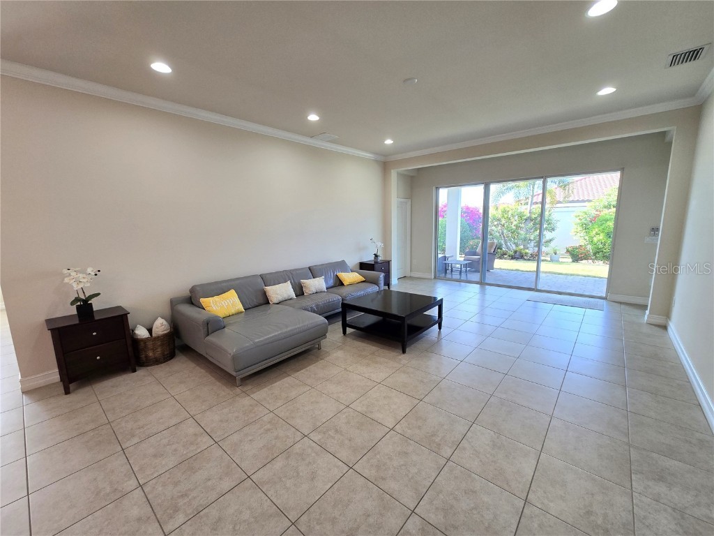 11925 Perennial Place Lakewood Ranch FL 34211 A4671606 image2