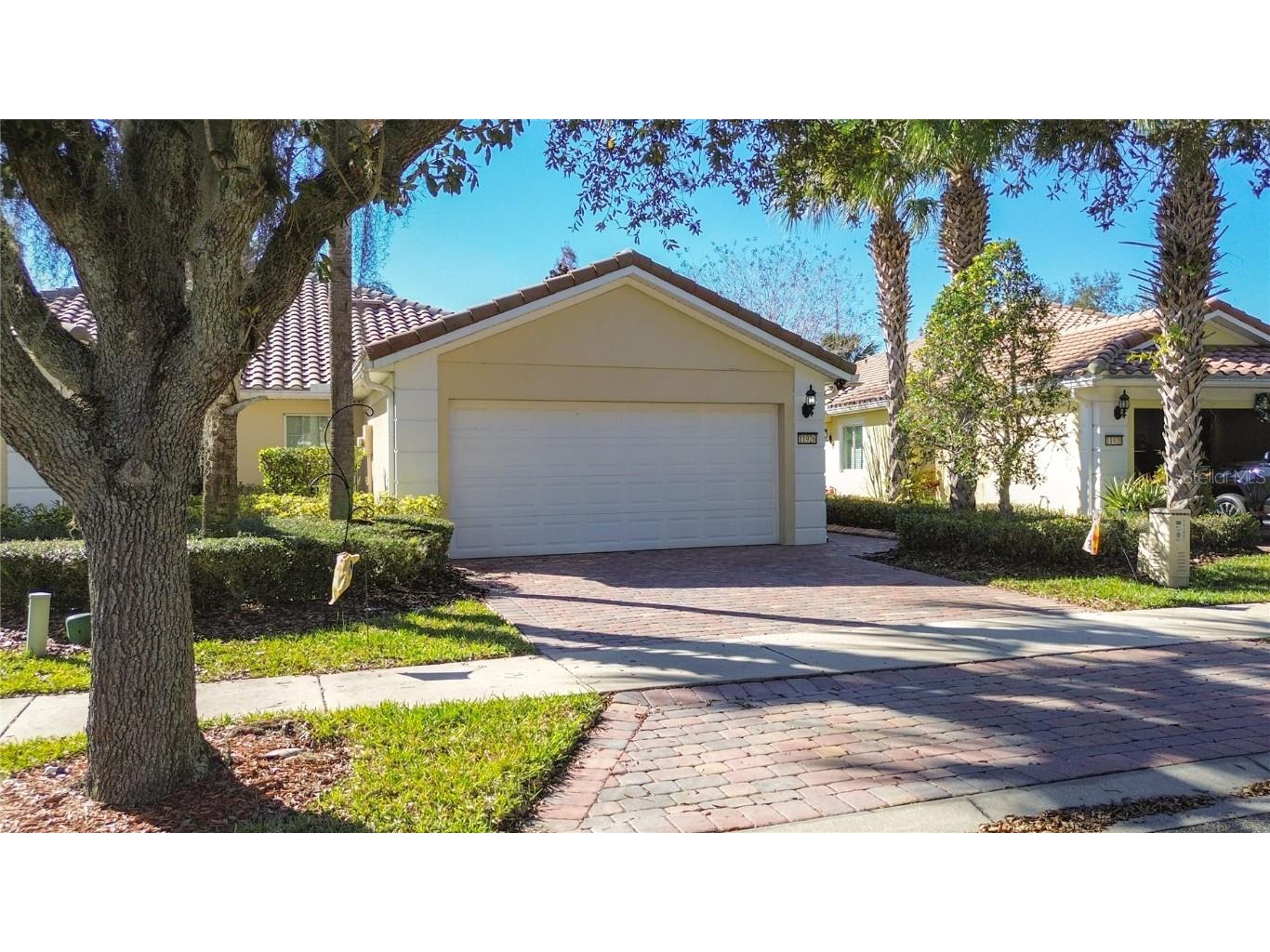 11926 Iselle Drive Orlando FL 32827 - LAKE/POND O6172601 image1