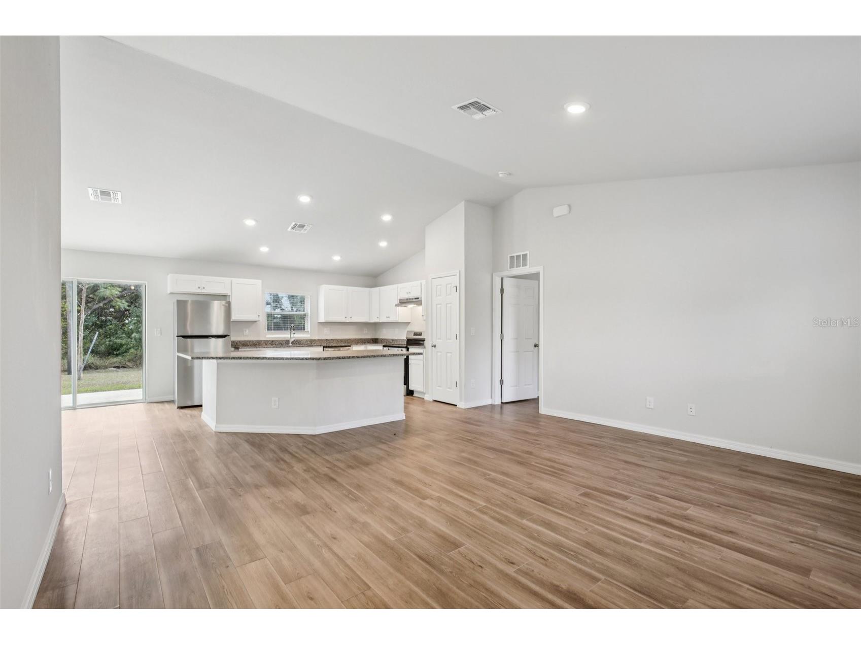 1193 NW Victoria Avenue Port Charlotte FL 33948 A4679174 image5