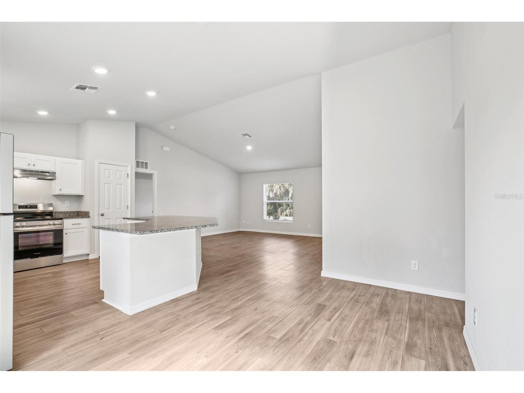 1193 NW Victoria Avenue Port Charlotte FL 33948 A4679174 image8