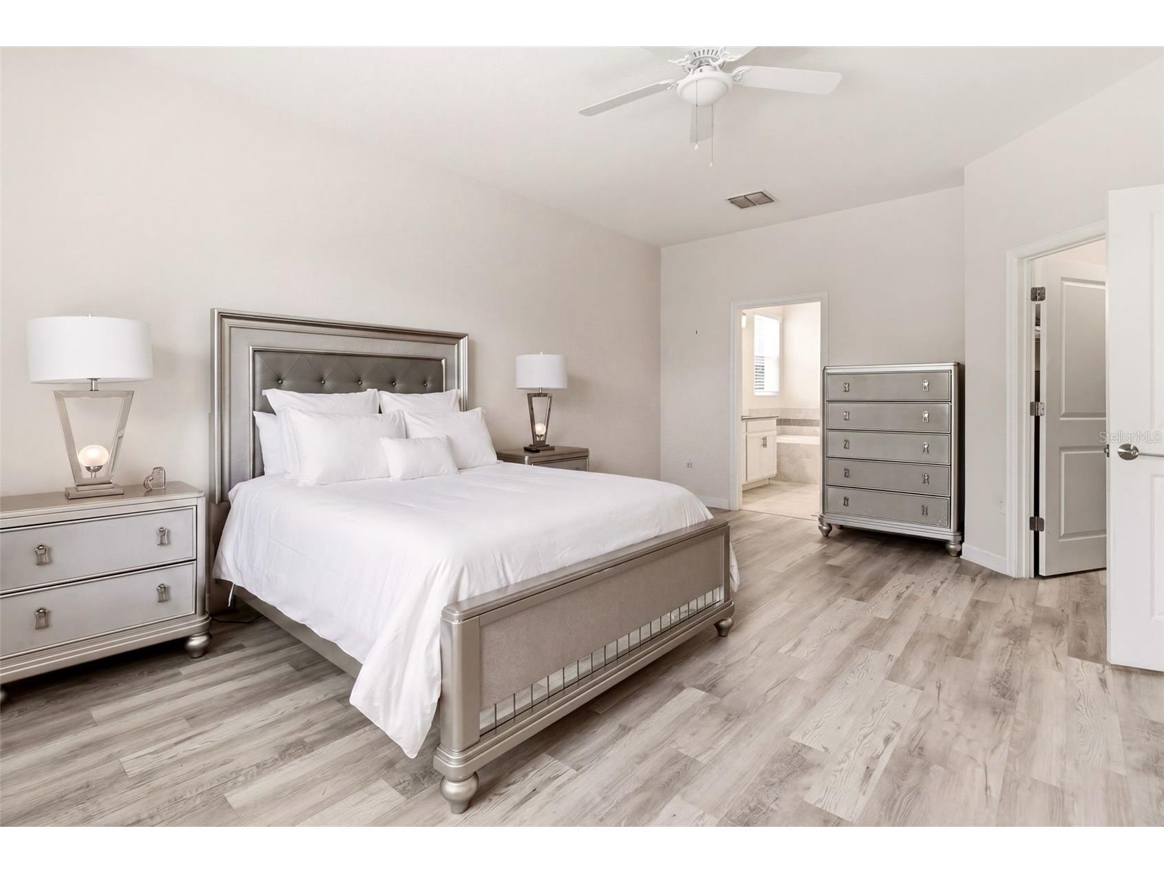 11932 Hometown Place Orlando FL 32832 O6409536 image16