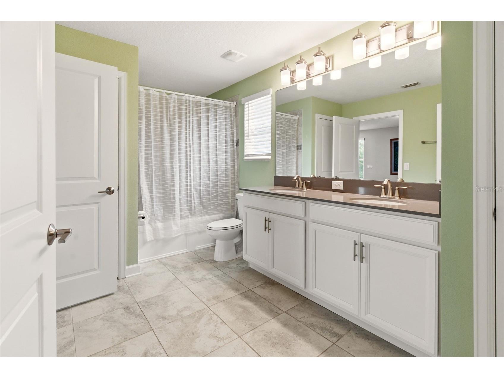 11932 Hometown Place Orlando FL 32832 O6409536 image27