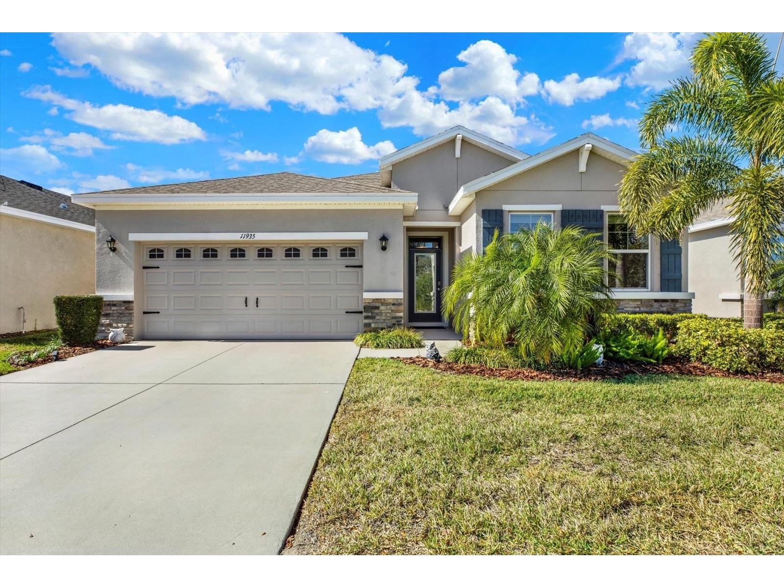 11935 Cross Vine Drive Riverview FL 33579 TB8469317 image1