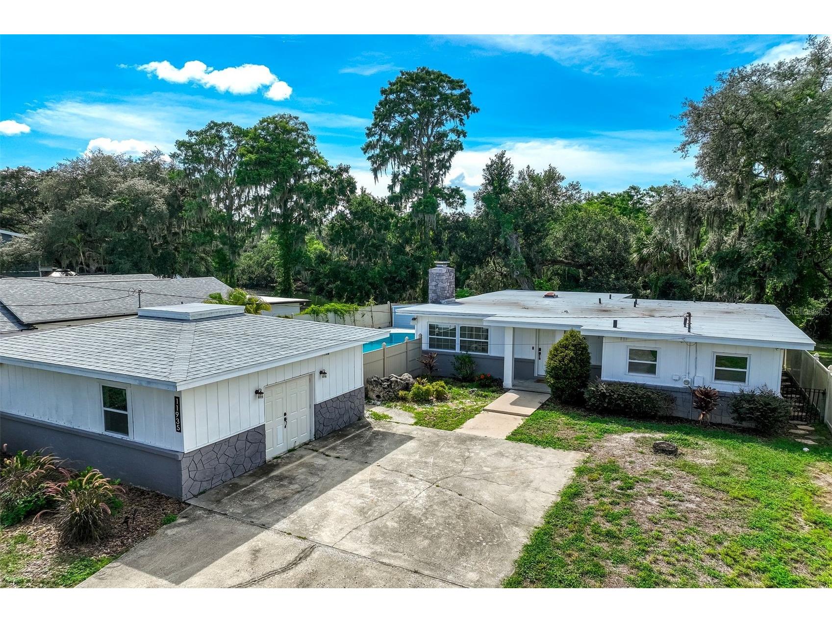 11935 Riverhills Drive Tampa FL 33617 TB8519795 image2
