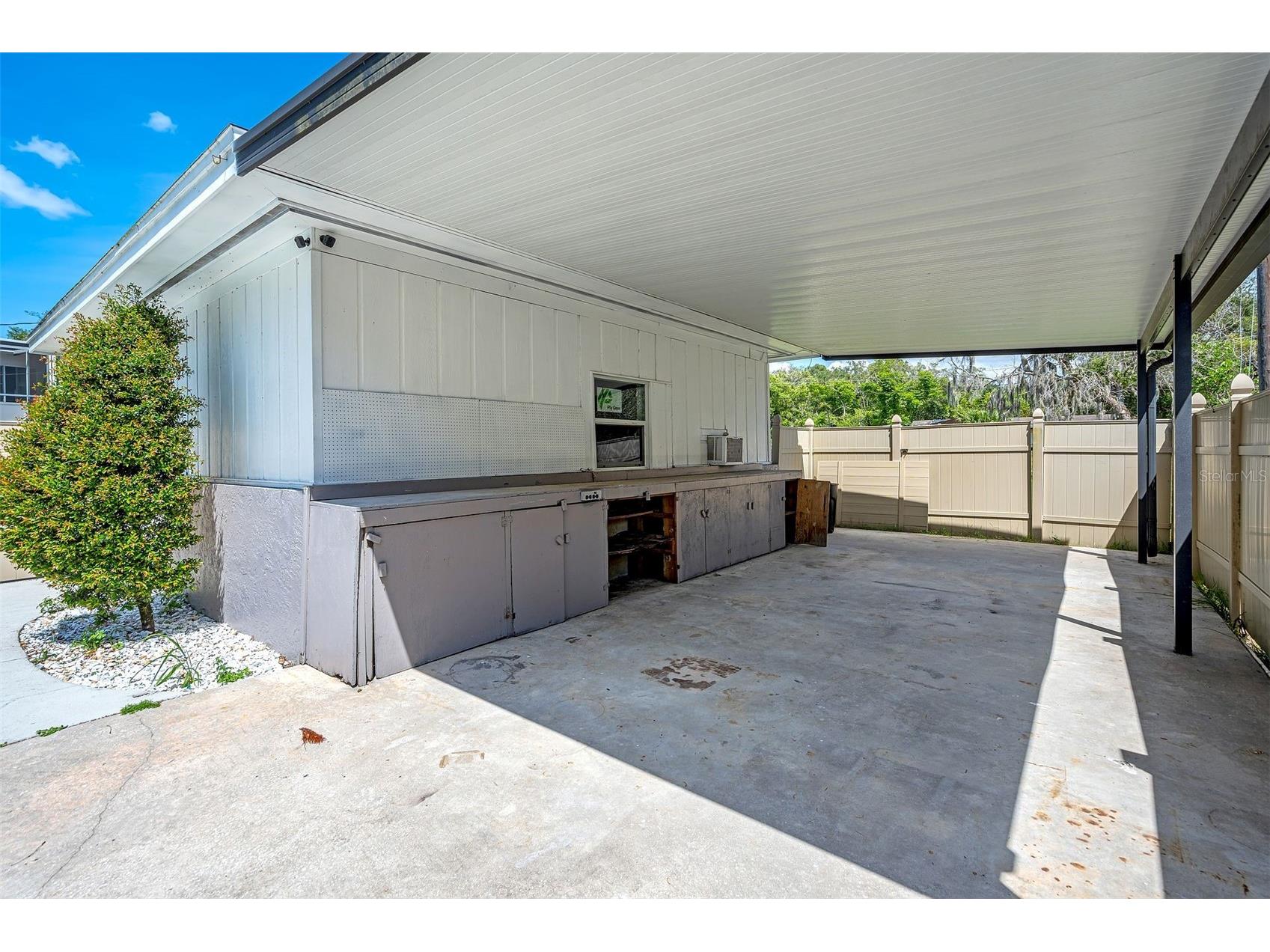 11935 Riverhills Drive Tampa FL 33617 TB8519795 image26