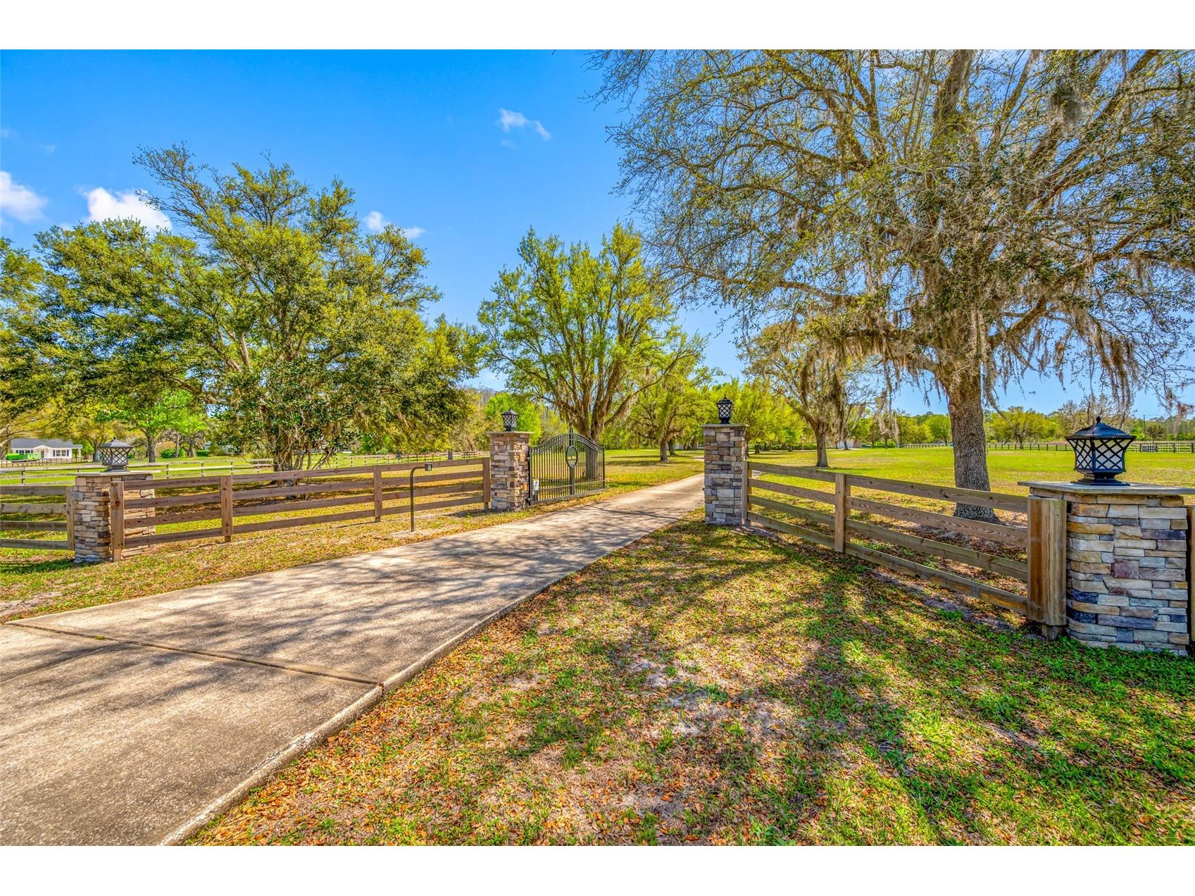 11939 Pasco Trails Boulevard Spring Hill FL 34610 W7884639 image4
