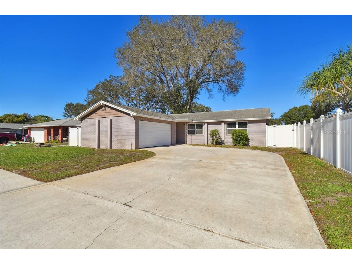 11943 106th Avenue Seminole FL 33778 U8224434 image1