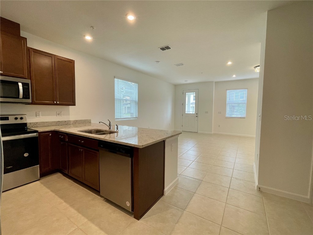 11945 Sunsail Avenue Orlando FL 32832 S5134062 image7