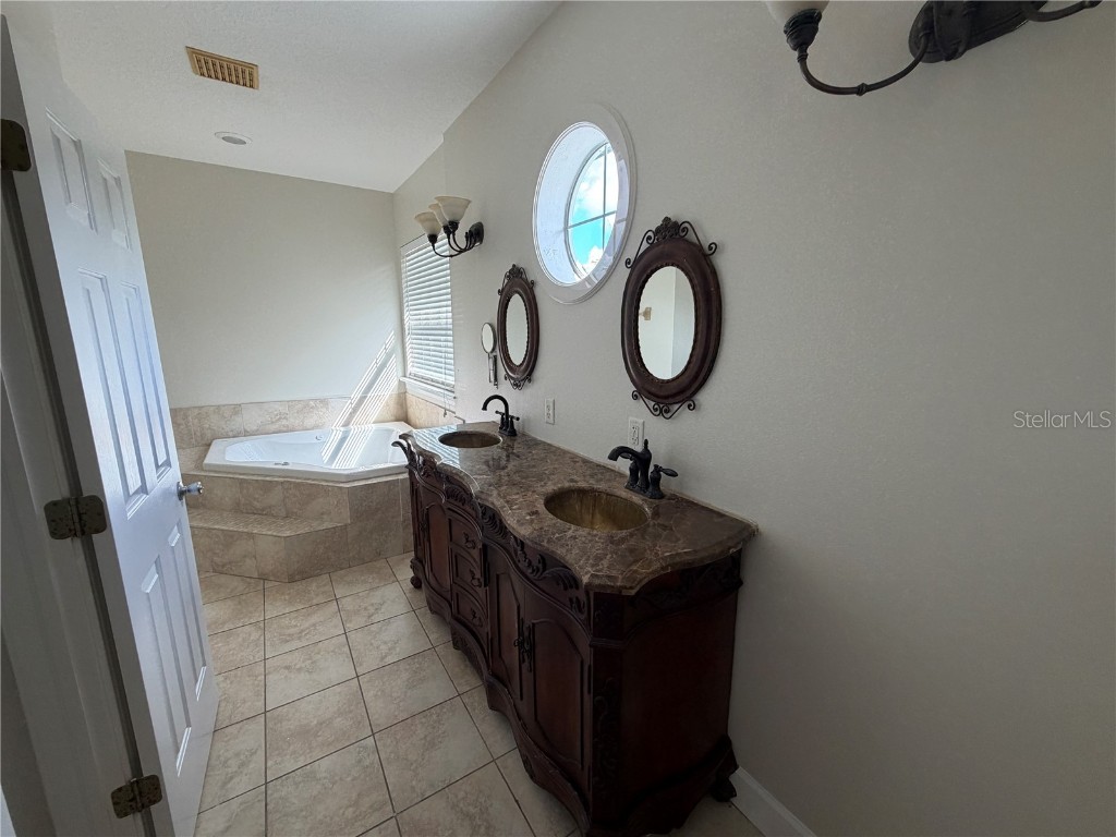 11949 Riverhills Drive Temple Terrace FL 33617 TB8408425 image39