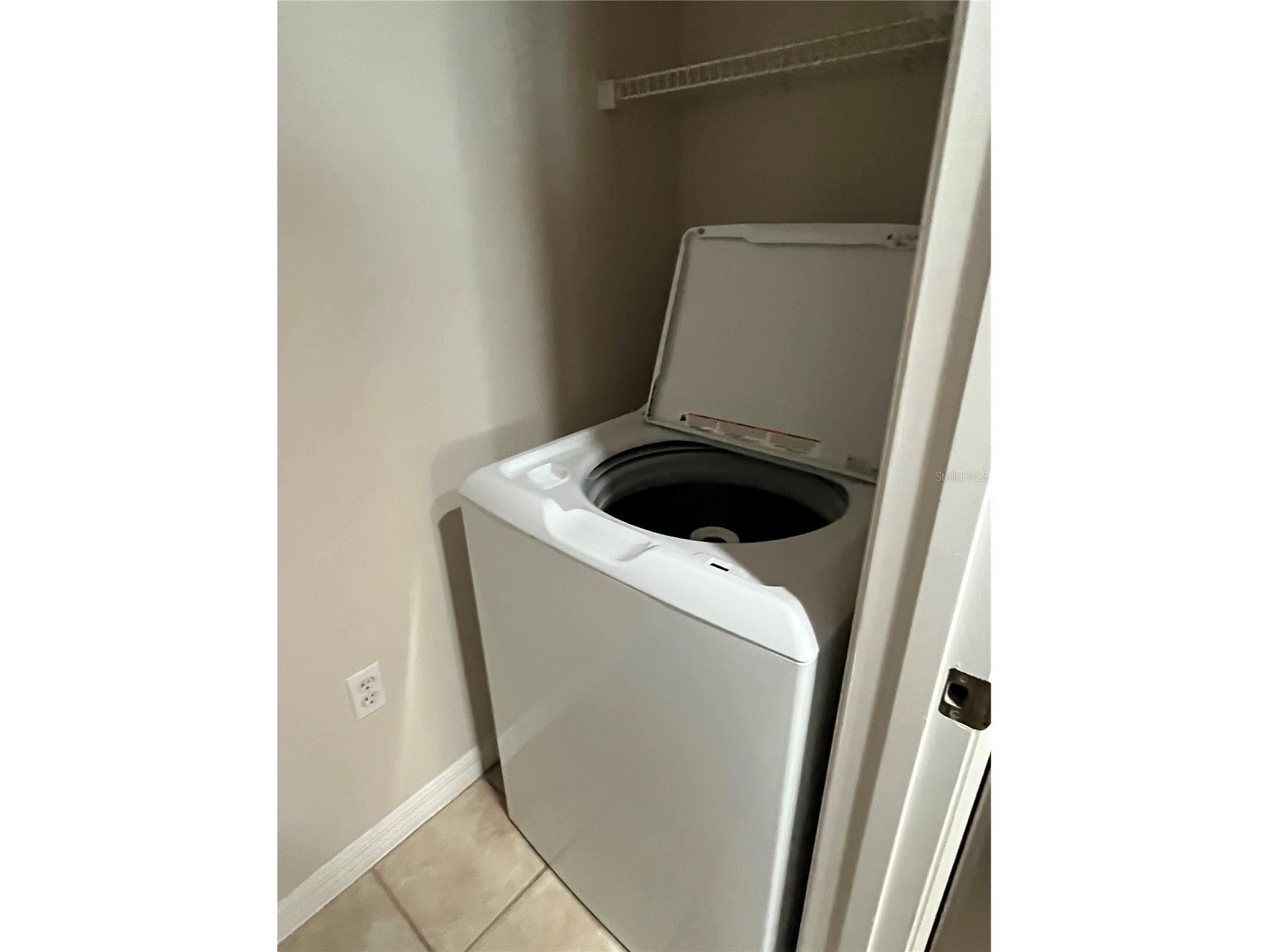 1195 Villagio Circle #102 Sarasota FL 34237 A4688837 image9