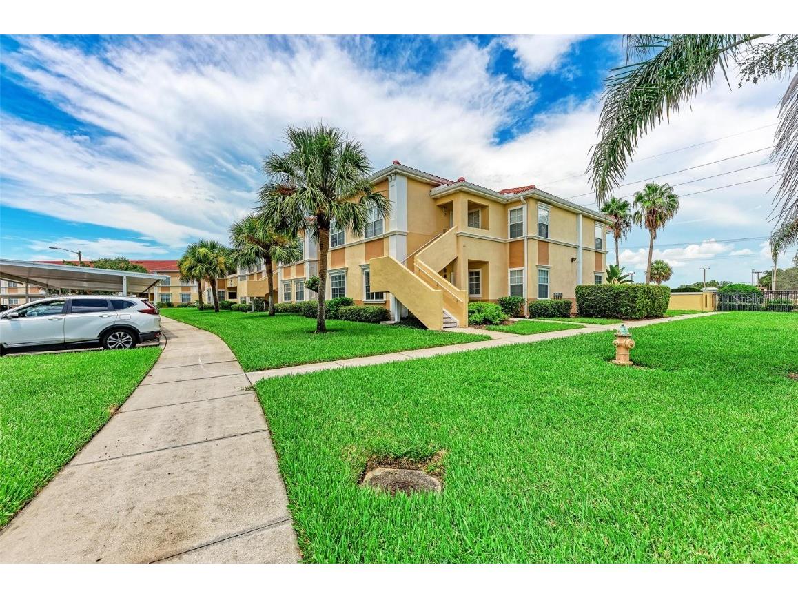 1195 Villagio Circle #107 Sarasota FL 34237 A4578496 image1