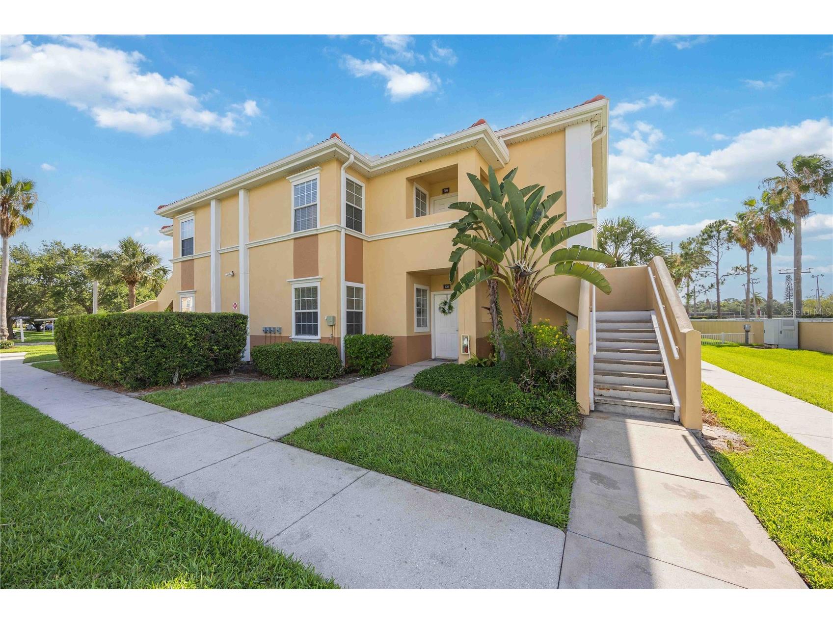 1195 Villagio Circle #208 Sarasota FL 34237 A4694899 image2
