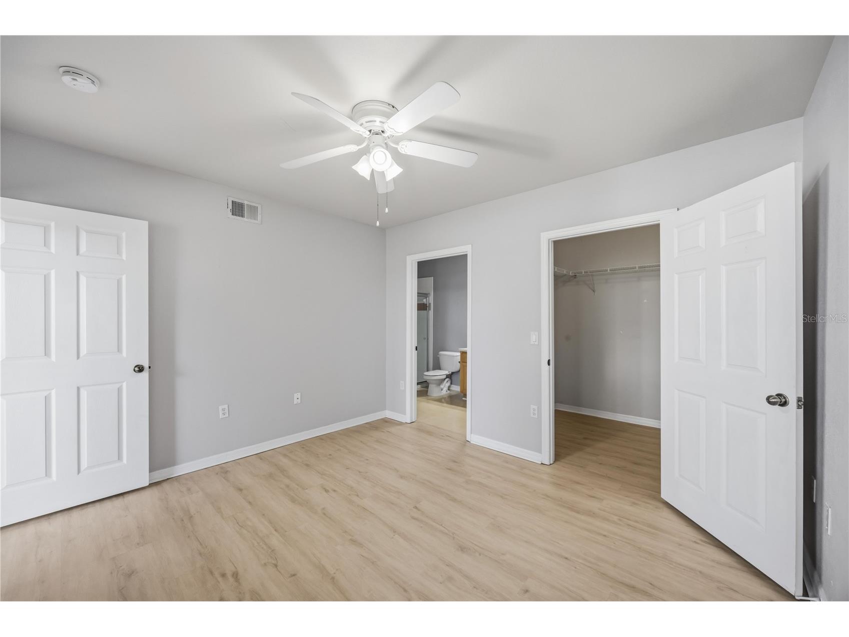 1195 Villagio Circle #208 Sarasota FL 34237 A4694899 image20