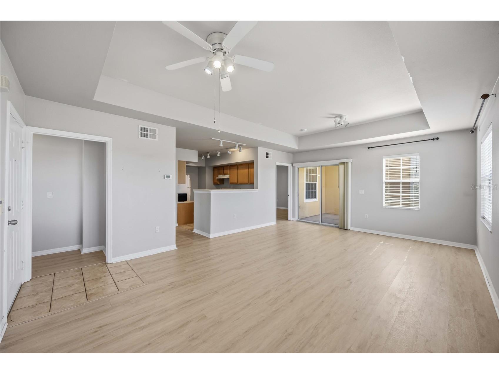 1195 Villagio Circle #208 Sarasota FL 34237 A4694899 image9