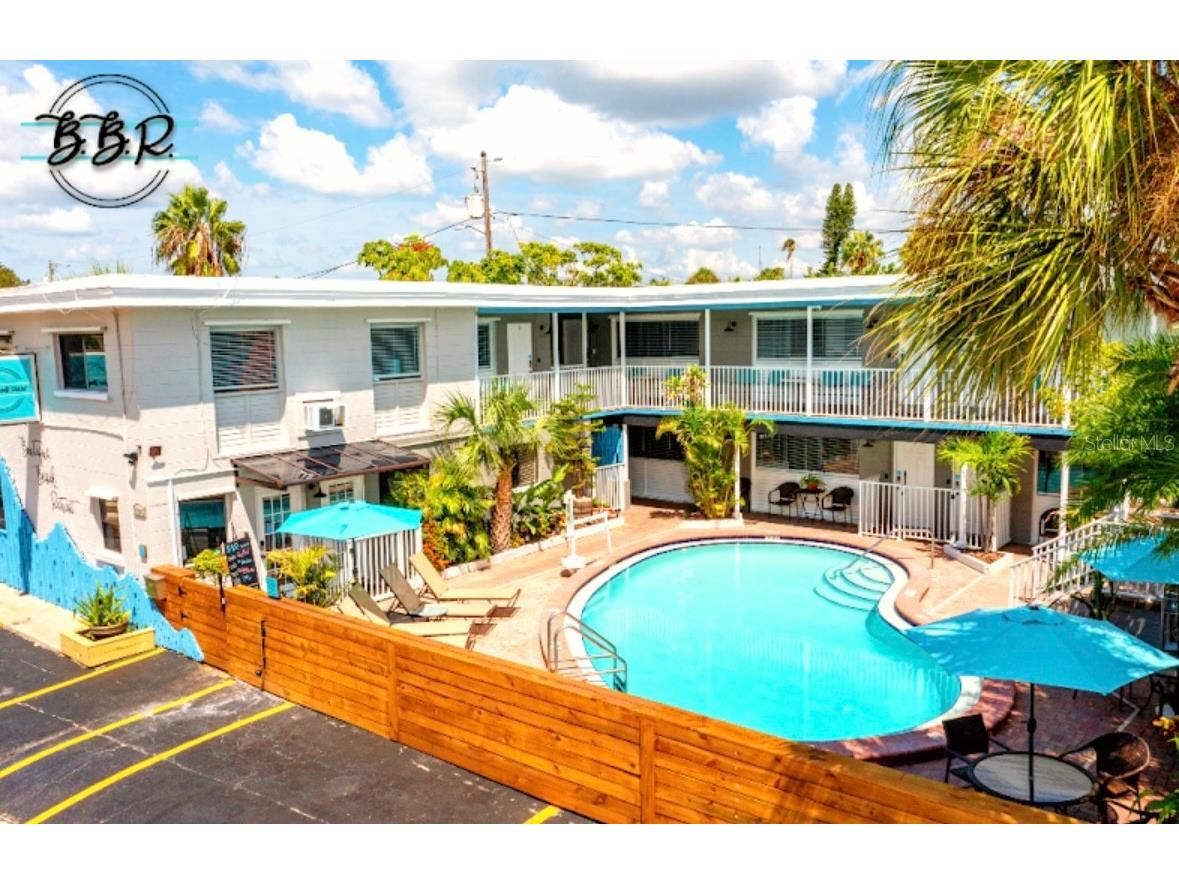 11965 Gulf Boulevard Saint Petersburg FL 33706 TB8523225 image1
