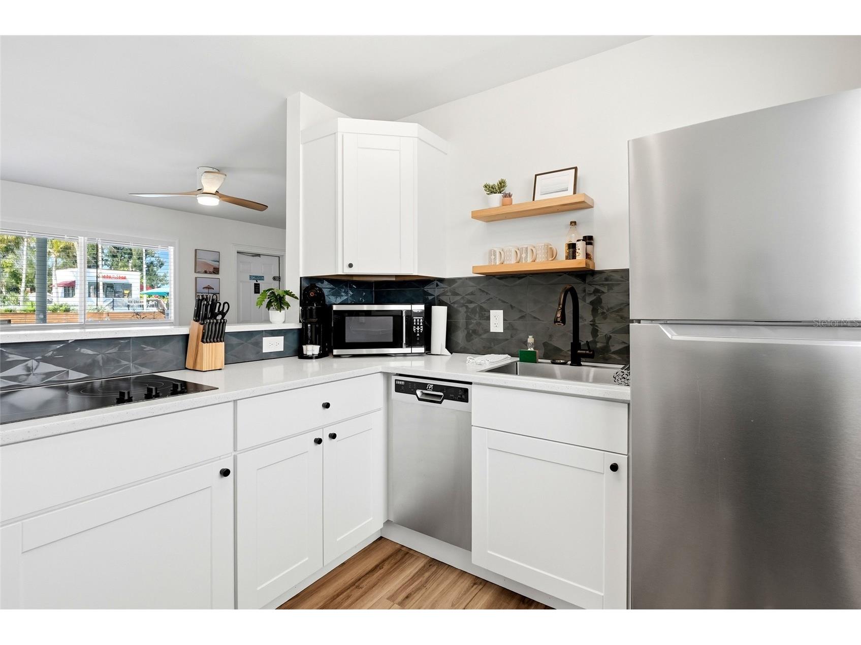 11965 Gulf Boulevard Saint Petersburg FL 33706 TB8523225 image19