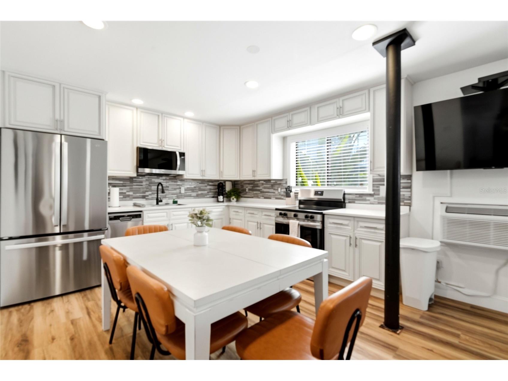 11965 Gulf Boulevard Saint Petersburg FL 33706 TB8523225 image32
