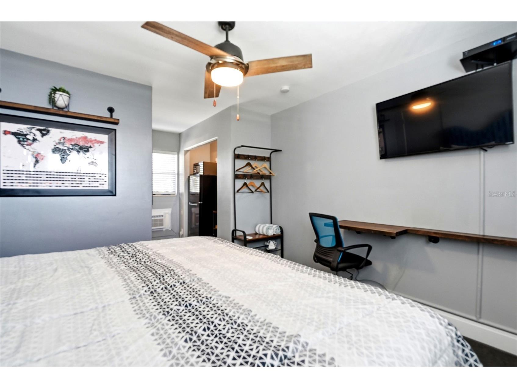 11965 Gulf Boulevard Saint Petersburg FL 33706 TB8523225 image41